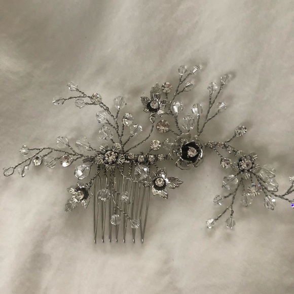 Untamed Petals Bridal Hair Piece main image 7